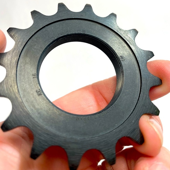 Shimano Dura Ace SS-7600 Track Sprocket 16T - Picture 7 of 9